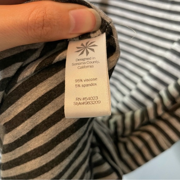 Athleta Black and gray striped ruched Midi Dress size small - Picture 7 of 10